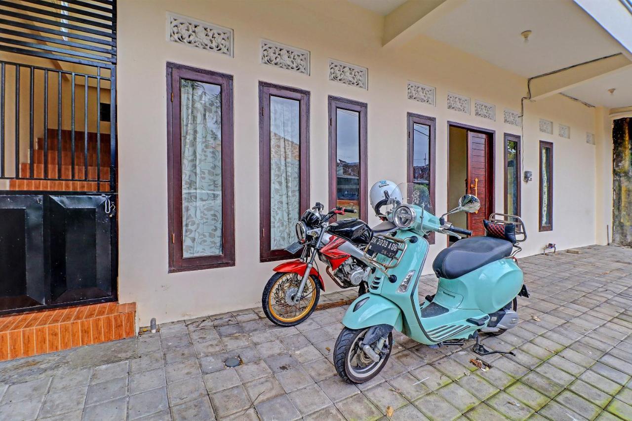 Oyo 91864 Holistic Stay Jimbaran Buitenkant foto
