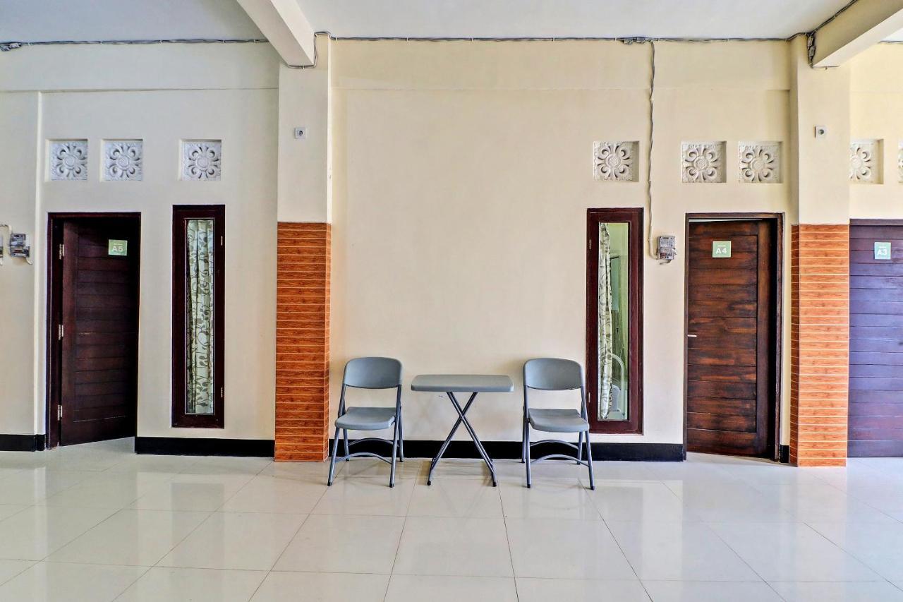 Oyo 91864 Holistic Stay Jimbaran Buitenkant foto