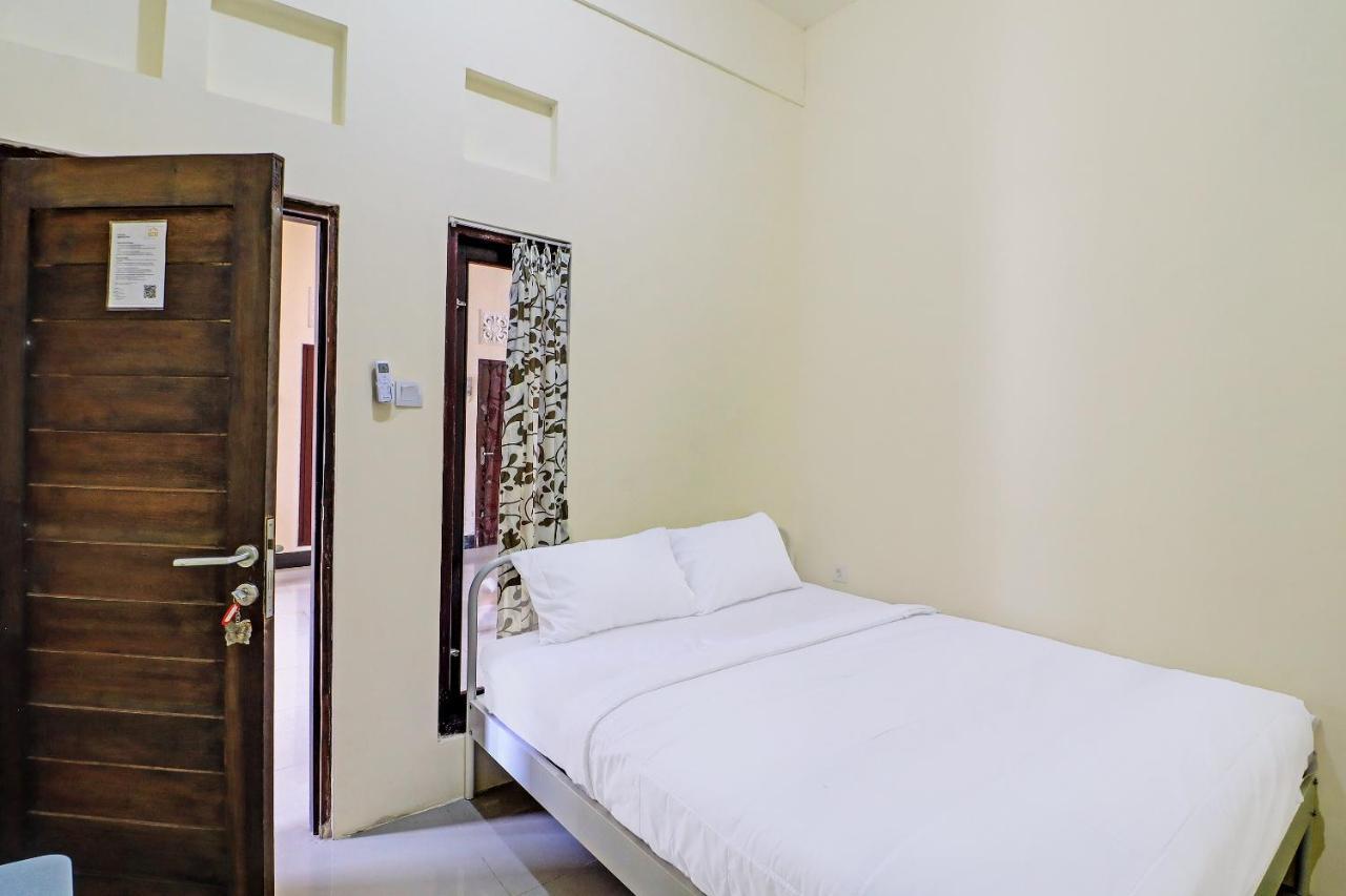 Oyo 91864 Holistic Stay Jimbaran Buitenkant foto